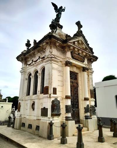 mausoleo jose mendenez